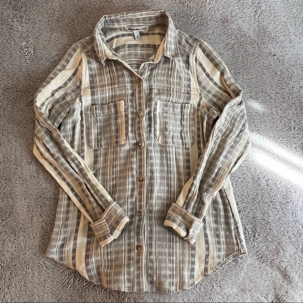 Abercrombie & Fitch Striped Button Down Shirt - Gray and Cream